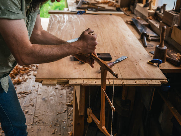 Issue 15 T.O.C. – Joshua A. Klein – “Making the Versatile Hutch Table”